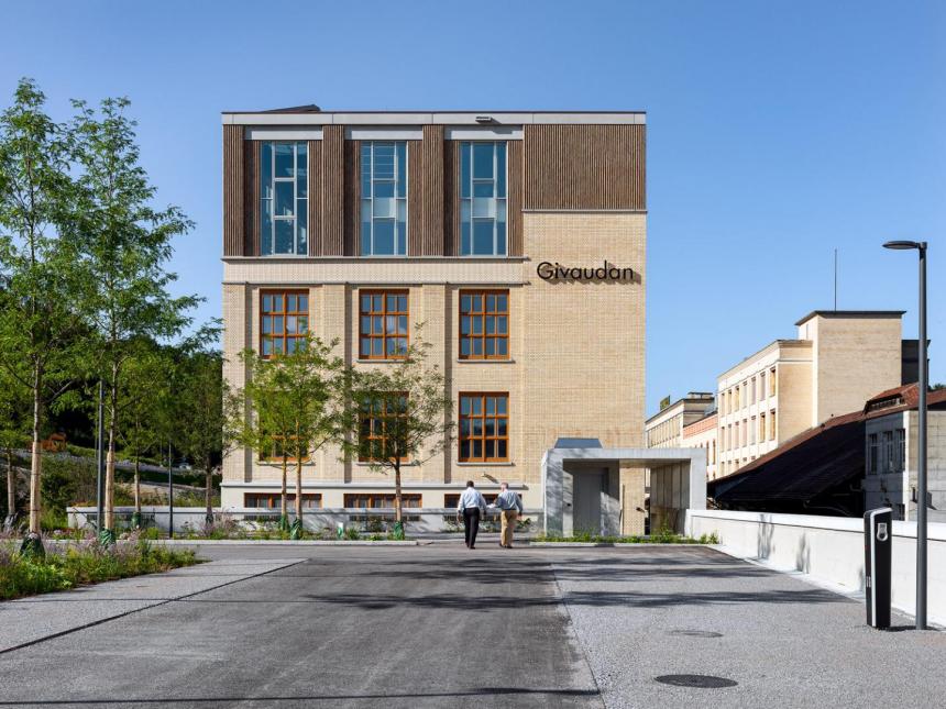 Ernst Niklaus Fausch Partner AG, Zürich (CH), Umbau und Aufstockung eines Industriedenkmals, Kemptthal/Lindau (CH)