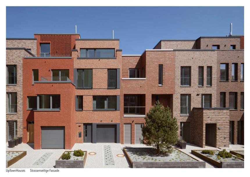 Planwerkeins Architekten / Spengler Wiescholek Architekten und Stadtplaner / KRAUS SCHÖNBERG / HeitmannMontùfar Architekten / nps tchoban voss GmbH & Co. KG / LA'KET ARCHITKETEN GMBH / be Hamburg GmbH, Hamburg (DE)	UpTownHouses - EINE STADTHAUSZEILE, Hamburg (DE)